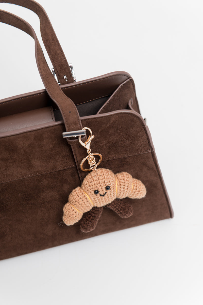 Charms de sac croissant en crochet