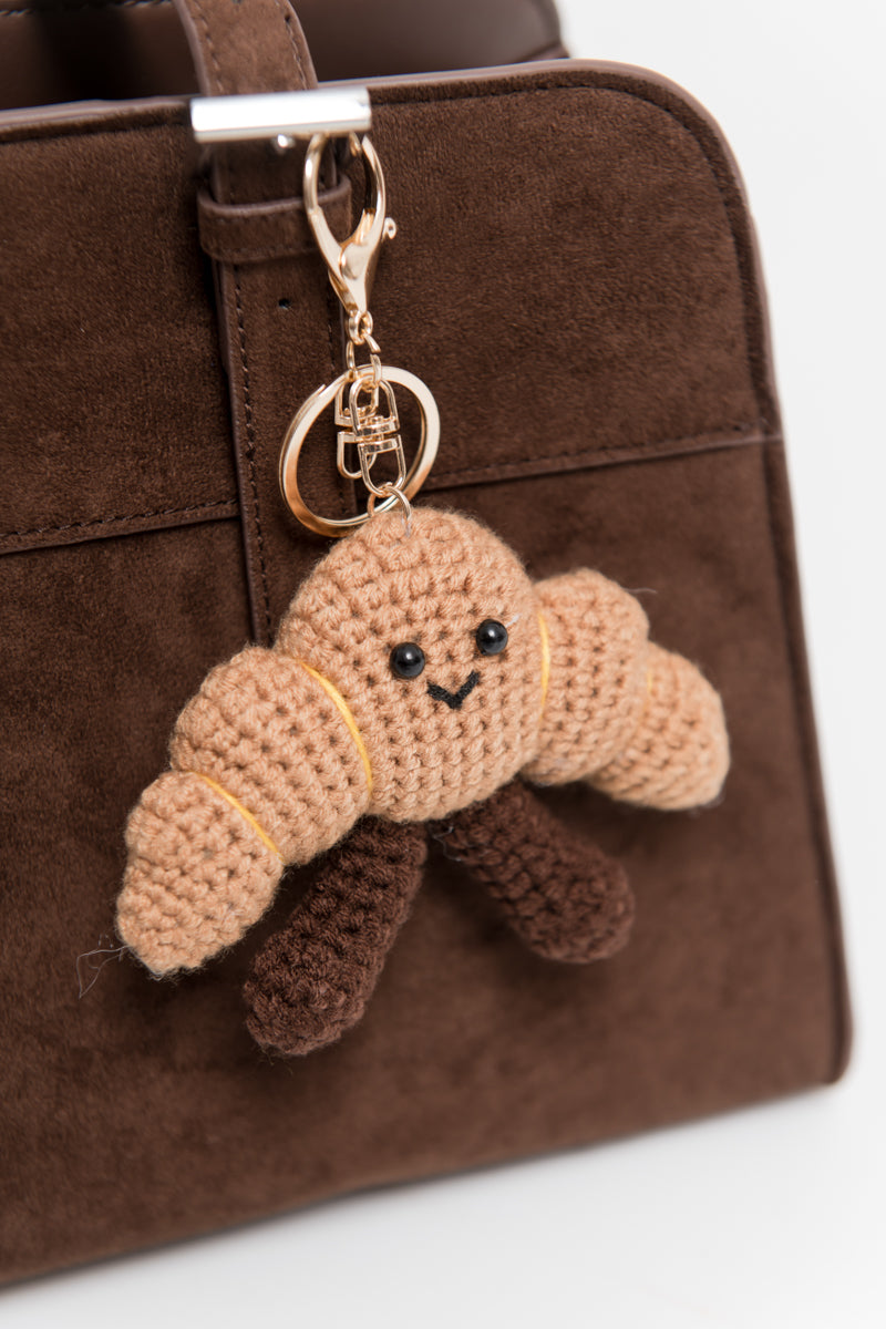 Charms de sac croissant en crochet